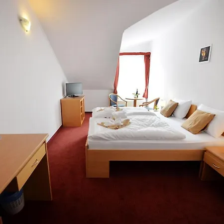 Panorama Hotel 3*